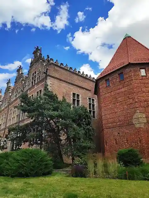 Akademia Sztuk Pięknych w Gdańsku – hologramy kolekcjonerskie studenckie i doktoranckie