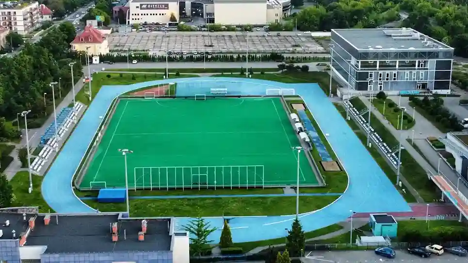 Obiekty sportowe Akademii Wychowania Fizycznego w Poznaniu – hologramy kolekcjonerskie studenckie AWF i naklejki do legitymacji
