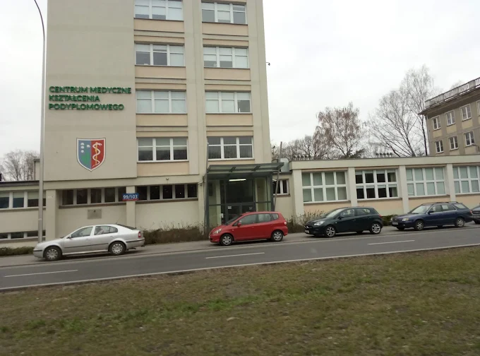 Budynek Centrum Medycznego Kształcenia Podyplomowego w Warszawie – hologramy na legitymacje | hologramykolekcjonerskie24.com