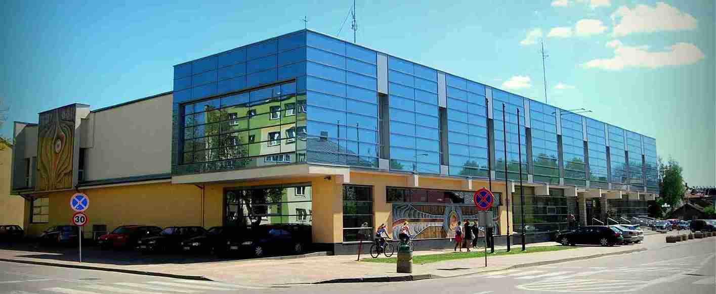 Budynek Państwowej Uczelni Zawodowej w Suwałkach – hologramy do legitymacji studenckiej i doktoranckiej