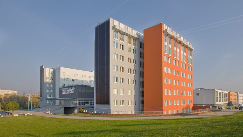 Budynek Politechniki w Koszalinie – hologramy na legitymację studencką
