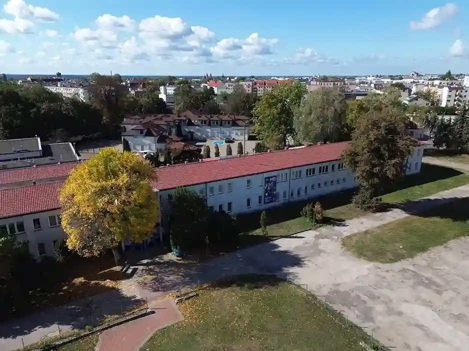 Kampus Szkoły Wyższej im. Pawła Włodkowica w Płocku – hologramy kolekcjonerskie studenckie SWPW i naklejki do legitymacji