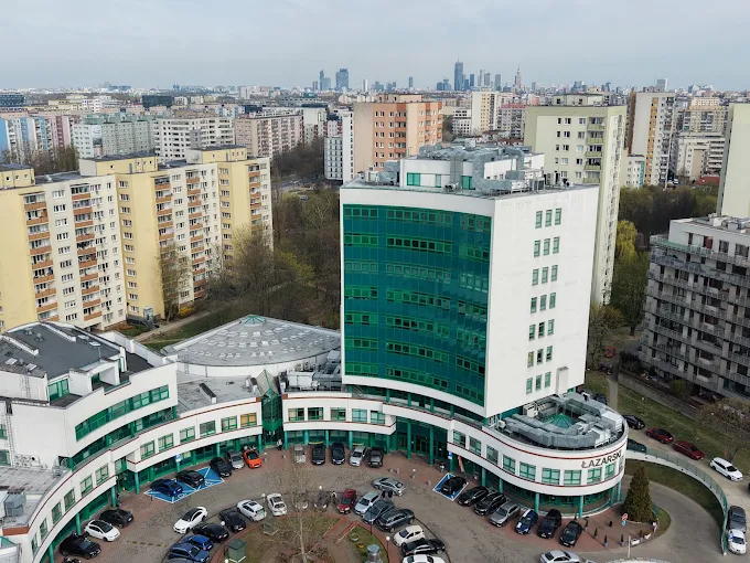 Uczelnia Łazarskiego w Warszawie (UŁa) – hologramy na legitymację studencką