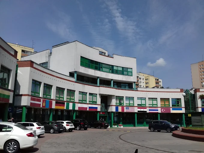 Uczelnia Łazarskiego w Warszawie (UŁa) – naklejki na legitymację studencką i hologramy kolekcjonerskie