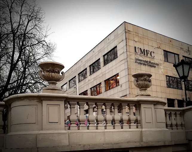 Uniwersytet Muzyczny Fryderyka Chopina w Warszawie (UMFC) – naklejki do legitymacji studenckiej i hologram kolekcjonerski