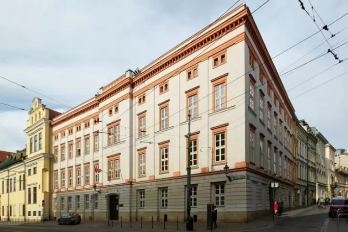 Budynek Uniwersytetu Papieskiego Jana Pawła II w Krakowie – naklejki na legitymacje studenckie i doktoranckie