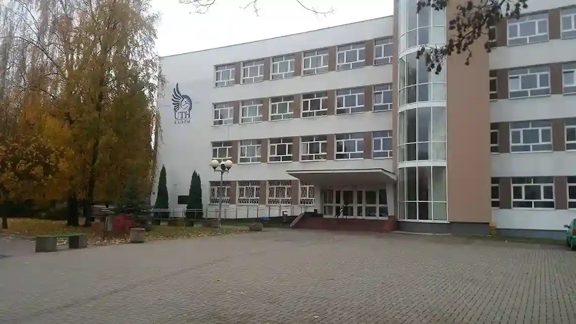 Budynek Uniwersytetu Radomskiego im. Kazimierza Pułaskiego – hologramy kolekcjonerskie studenckie i doktoranckie
