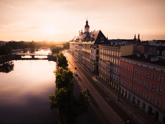 Uniwersytet Wrocławski (UWr) – naklejki do legitymacji studenckiej i hologramy