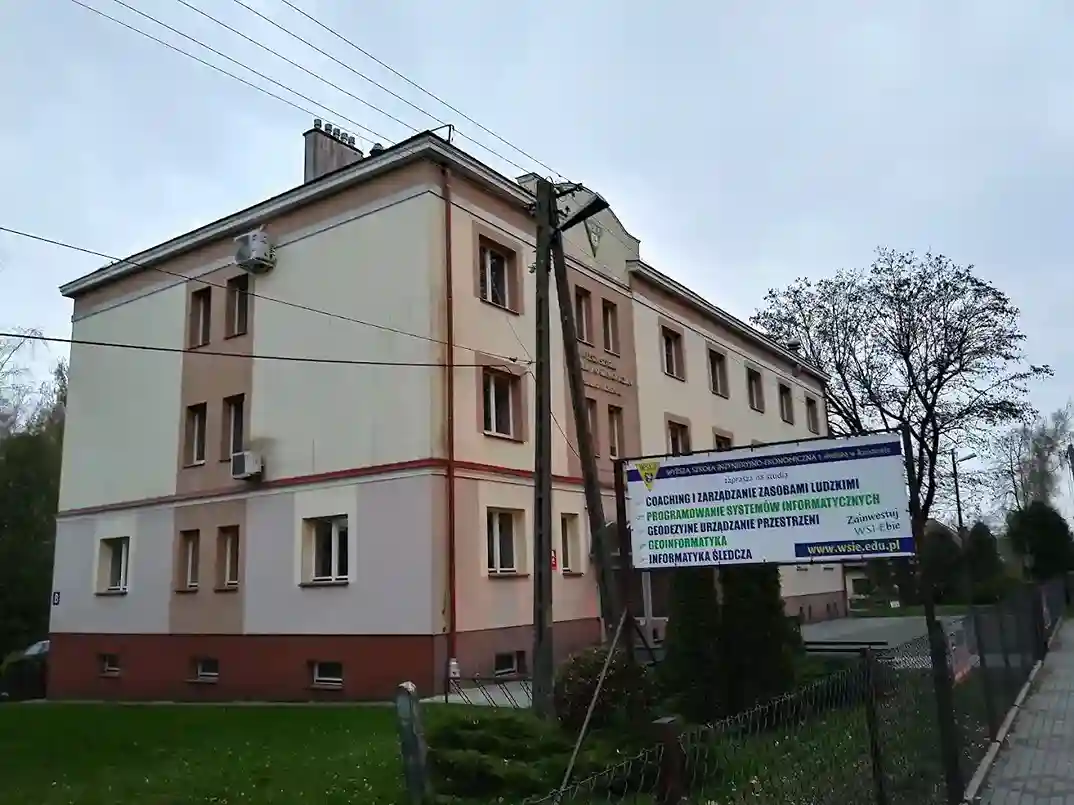 Budynek Wyższej Szkoły Inżynieryjno-Ekonomicznej w Rzeszowie – hologramy do legitymacji studenckiej i doktoranckiej WSIE oraz naklejki kolekcjonerskie