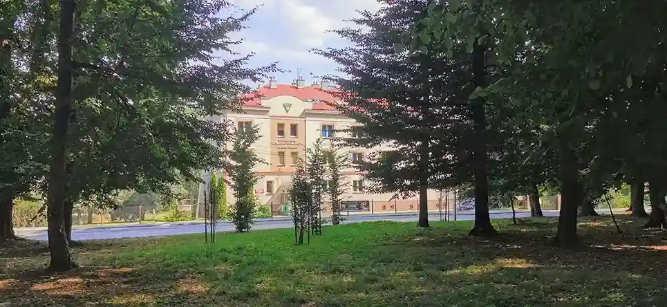 Kampus Wyższej Szkoły Inżynieryjno-Ekonomicznej w Rzeszowie – hologramy kolekcjonerskie studenckie WSIE i naklejki do legitymacji