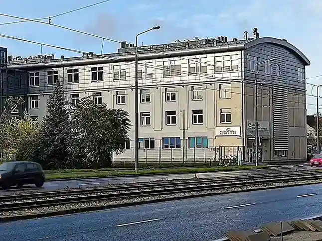 Budynek Wyższej Szkoły Logistyki w Poznaniu – hologramy do legitymacji studenckiej i doktoranckiej WSL oraz naklejki kolekcjonerskie