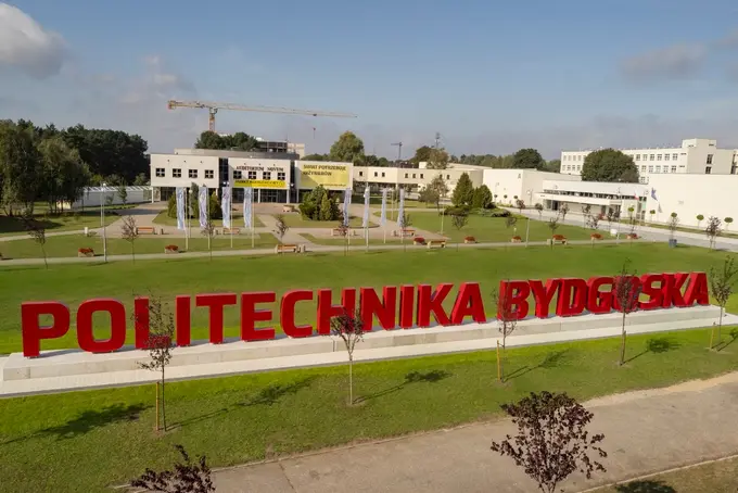 Kampus Politechniki Bydgoskiej z Auditorium Novum – naklejki na legitymację studencką PBŚ