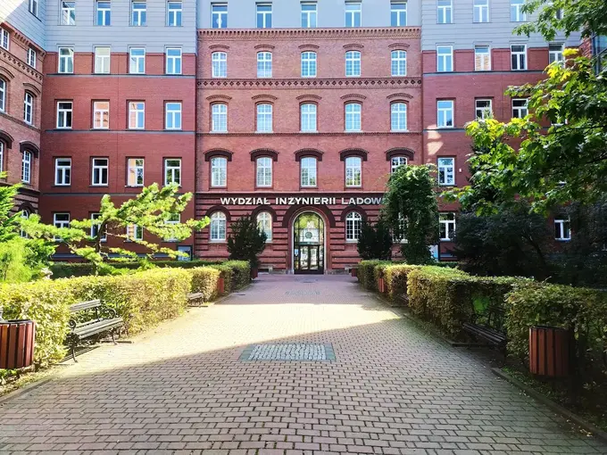 Wydział Inżynierii Lądowej Politechniki Krakowskiej – studenckie hologramy kolekcjonerskie PK