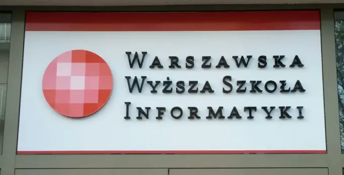 Logo Warszawskiej Wyższej Szkoły Informatyki – studenckie hologramy kolekcjonerskie